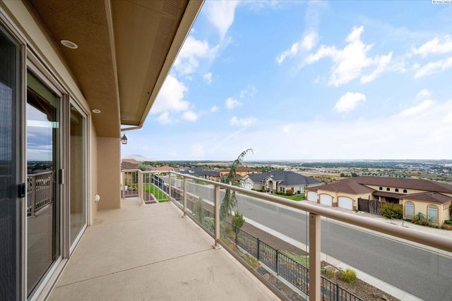 1376 Tuscany Pl, Richland, WA 99352