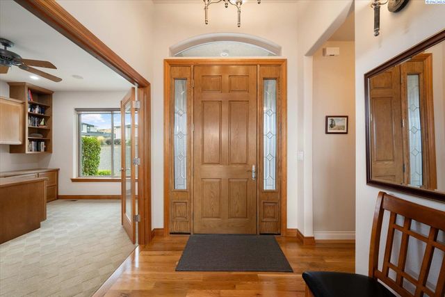 1376 Tuscany Pl, Richland, WA 99352