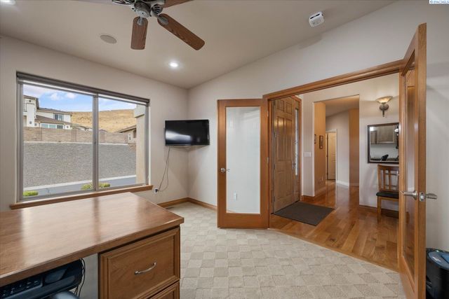 1376 Tuscany Pl, Richland, WA 99352