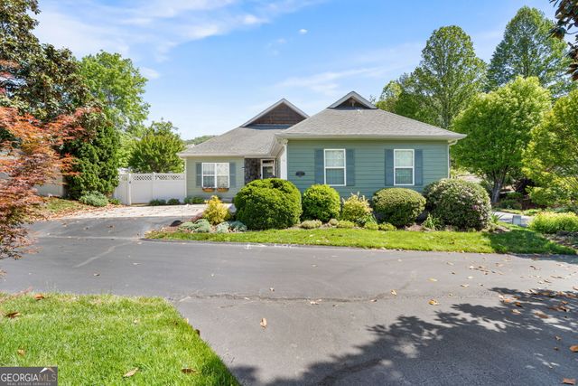 419 Long View Cir., Hiawassee, GA 30546