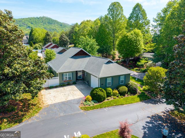 419 Long View Cir., Hiawassee, GA 30546