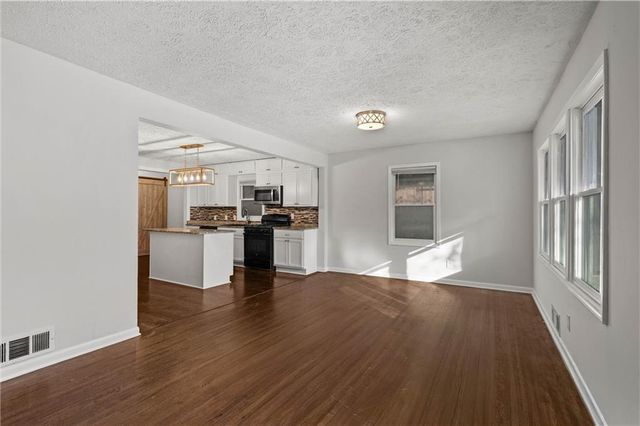 2634 Birch Street SE, Smyrna, GA 30080