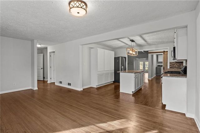 2634 Birch Street SE, Smyrna, GA 30080