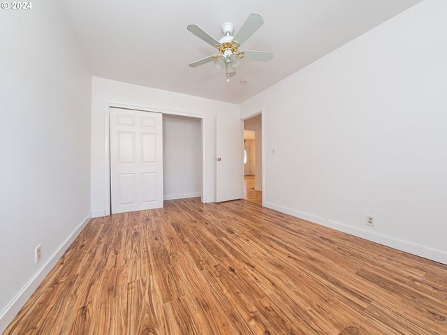 -1 Se TIBBETTS St, Portland, OR 97206