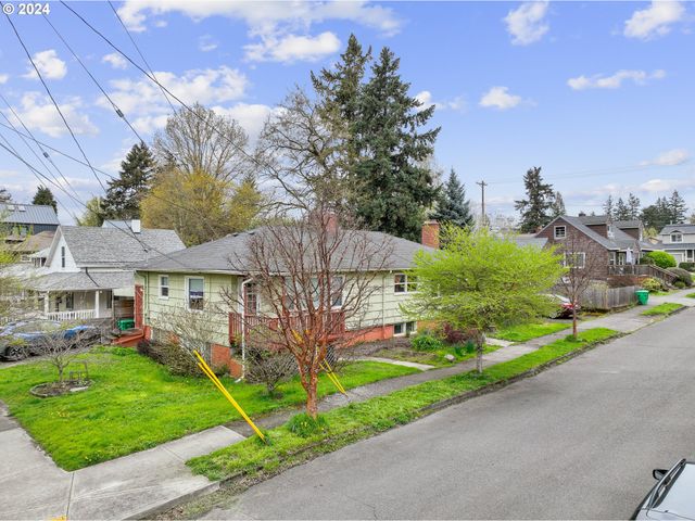 -1 Se TIBBETTS St, Portland, OR 97206