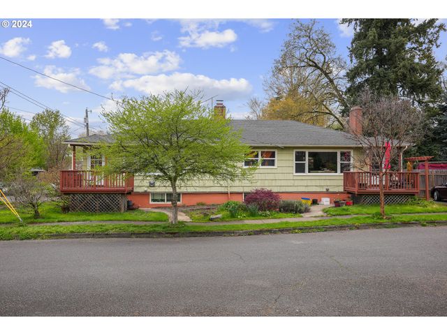 -1 Se TIBBETTS St, Portland, OR 97206