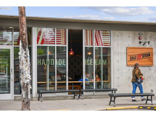 -1 Se TIBBETTS St, Portland, OR 97206