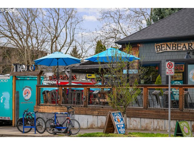 -1 Se TIBBETTS St, Portland, OR 97206