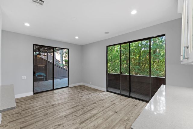 282 Litchfield Lane, Houston, TX 77024