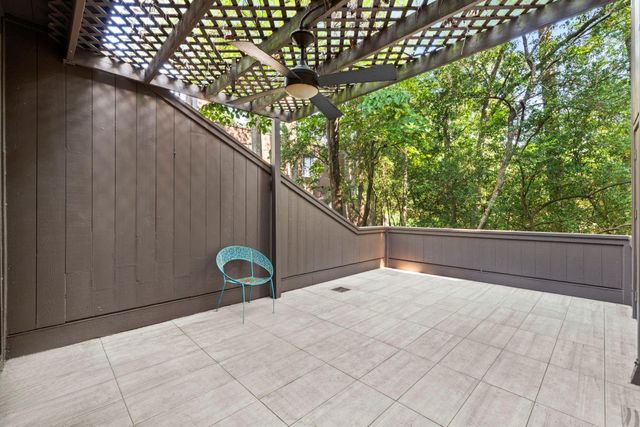 282 Litchfield Lane, Houston, TX 77024