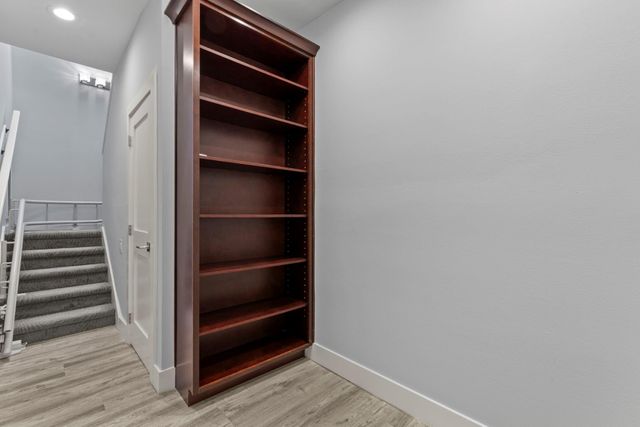 282 Litchfield Lane, Houston, TX 77024