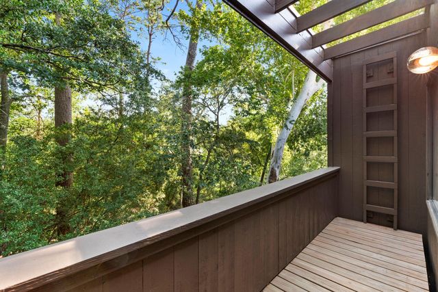 282 Litchfield Lane, Houston, TX 77024