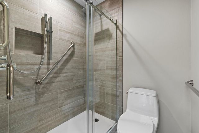 282 Litchfield Lane, Houston, TX 77024