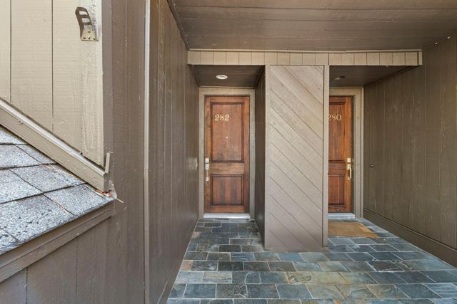 282 Litchfield Lane, Houston, TX 77024