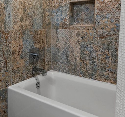 282 Litchfield Lane, Houston, TX 77024