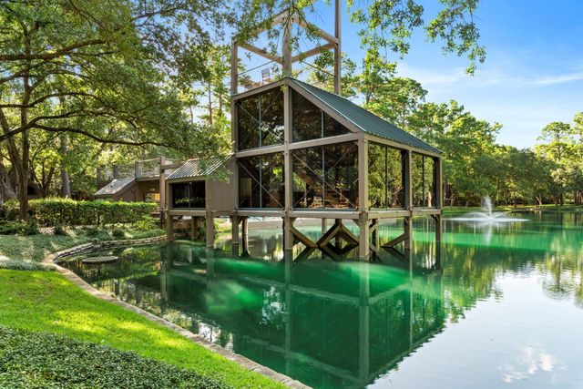 282 Litchfield Lane, Houston, TX 77024