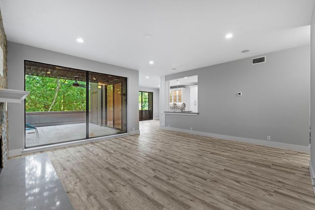 282 Litchfield Lane, Houston, TX 77024