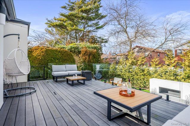 957 Cherrywood Drive, Baldwin, NY 11510