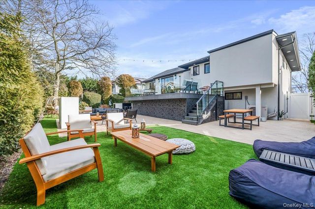 957 Cherrywood Drive, Baldwin, NY 11510