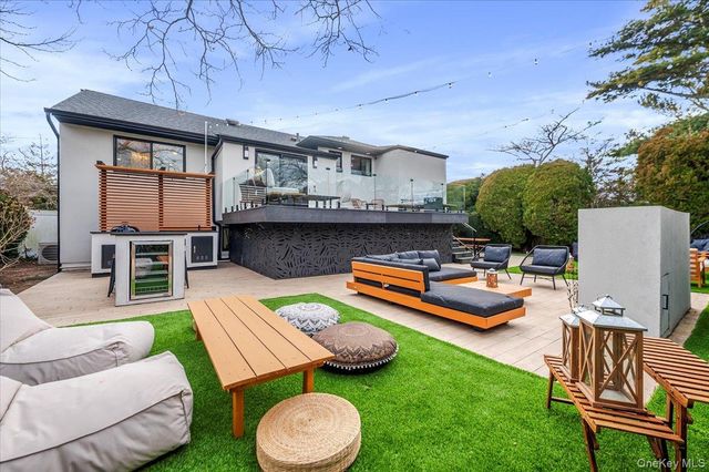 957 Cherrywood Drive, Baldwin, NY 11510