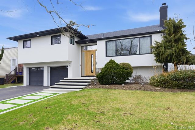 957 Cherrywood Drive, Baldwin, NY 11510