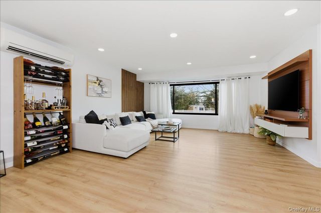 957 Cherrywood Drive, Baldwin, NY 11510