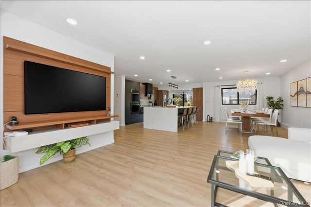 957 Cherrywood Drive, Baldwin, NY 11510