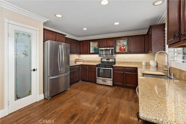 157 Buckthorn Way, Corona, CA 92881