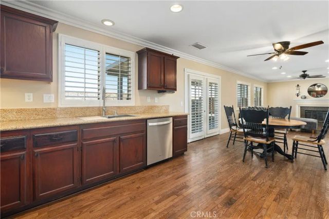 157 Buckthorn Way, Corona, CA 92881