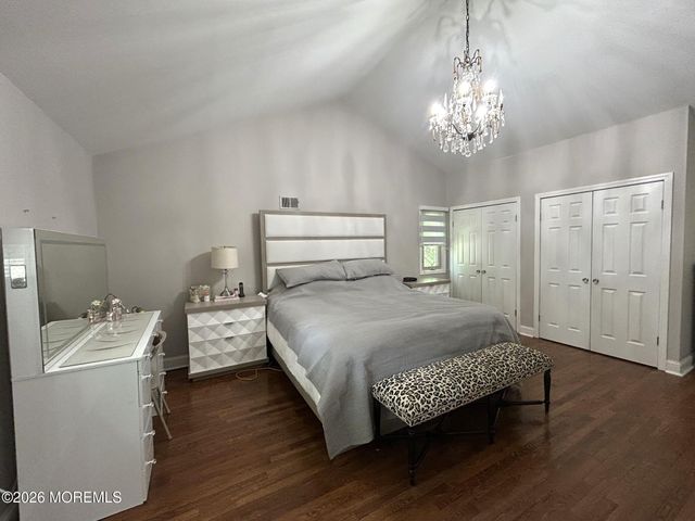 46 Thomas Drive, Manalapan, NJ 07726
