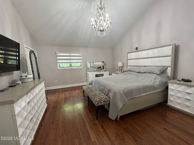 46 Thomas Drive, Manalapan, NJ 07726