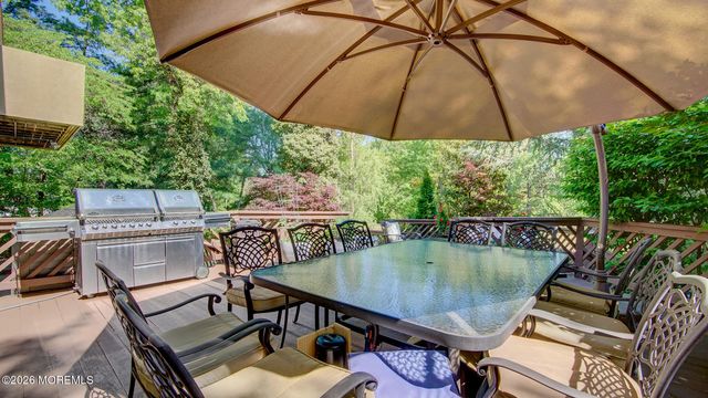 46 Thomas Drive, Manalapan, NJ 07726