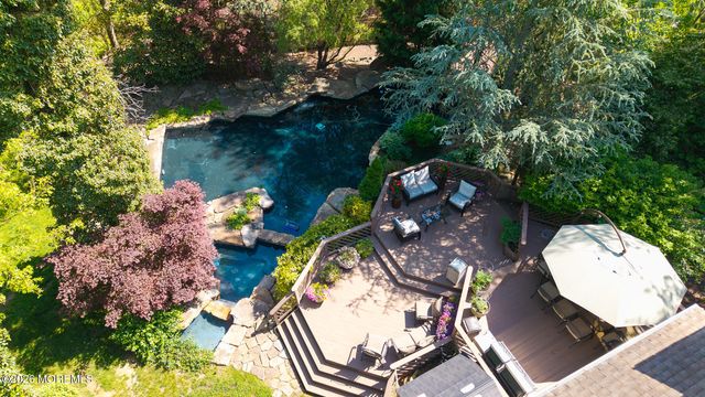 46 Thomas Drive, Manalapan, NJ 07726