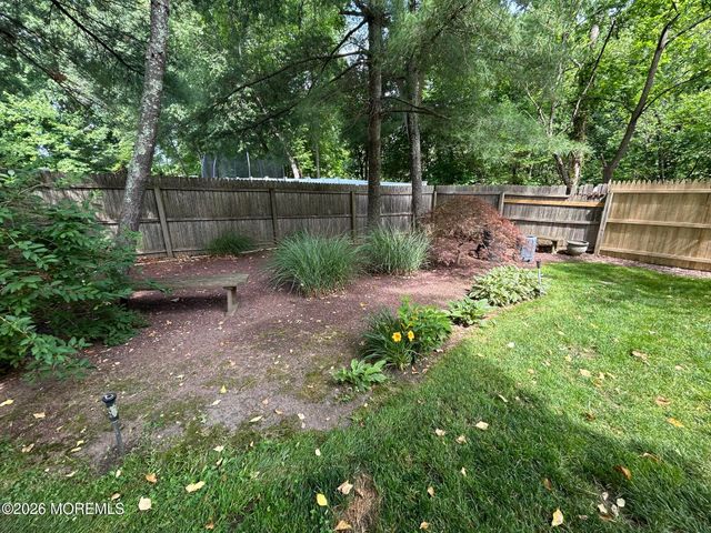 46 Thomas Drive, Manalapan, NJ 07726