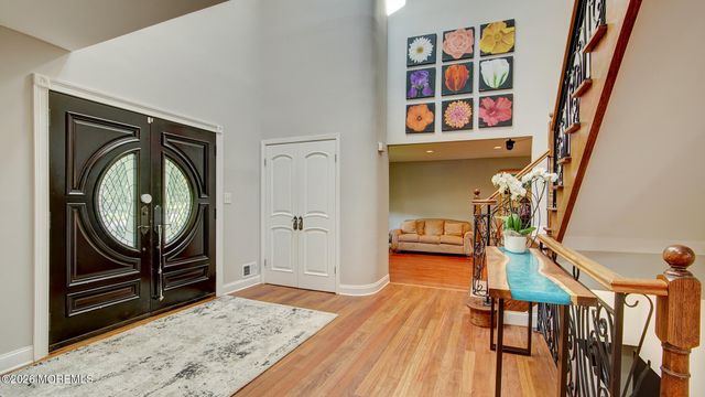 46 Thomas Drive, Manalapan, NJ 07726