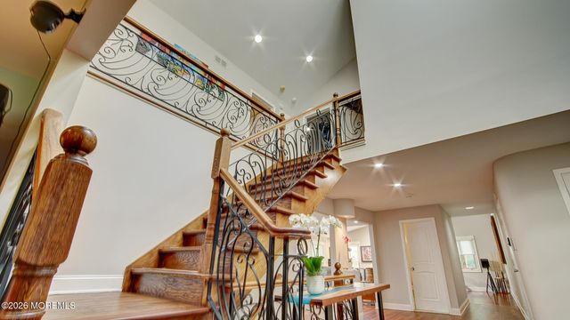 46 Thomas Drive, Manalapan, NJ 07726