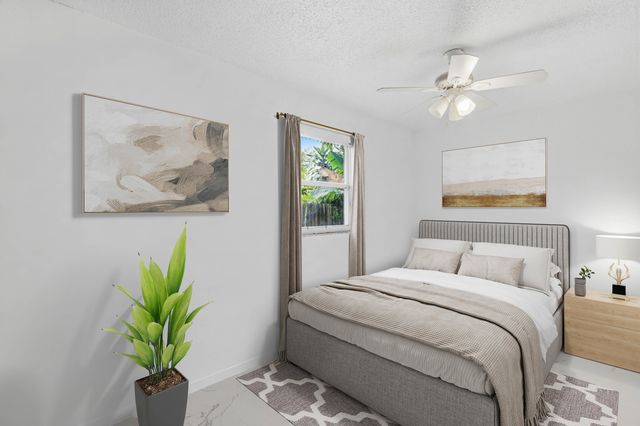 8230 SW 4th Place, North Lauderdale, FL 33068