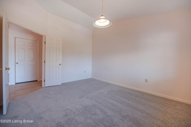 310 Ethridge Ave UNIT 207, Louisville, KY 40223