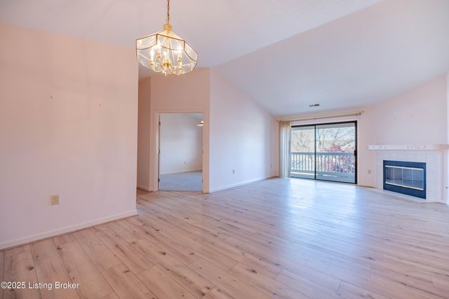 310 Ethridge Ave UNIT 207, Louisville, KY 40223