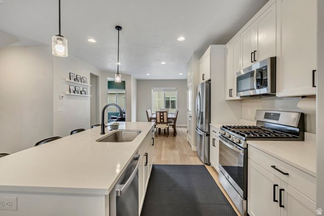 15077 S HALTER WAY, Bluffdale, UT 84065