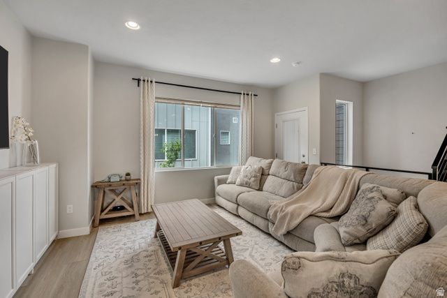 15077 S HALTER WAY, Bluffdale, UT 84065