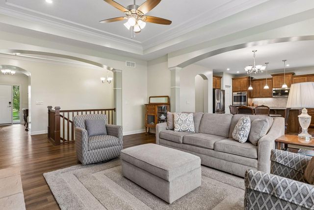 808 June Avenue N, Lake Elmo, MN 55042