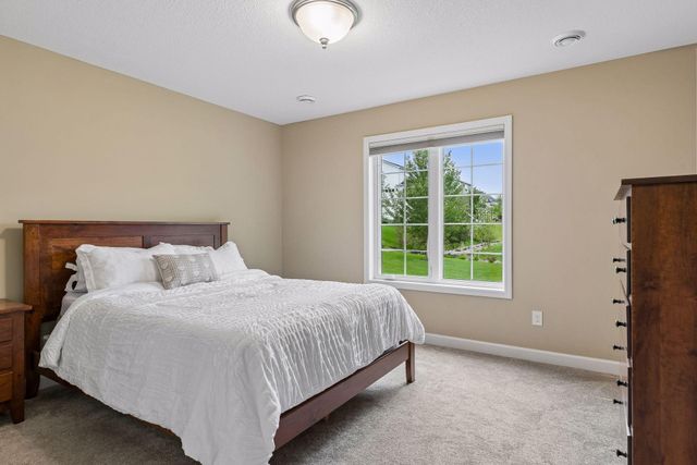 808 June Avenue N, Lake Elmo, MN 55042