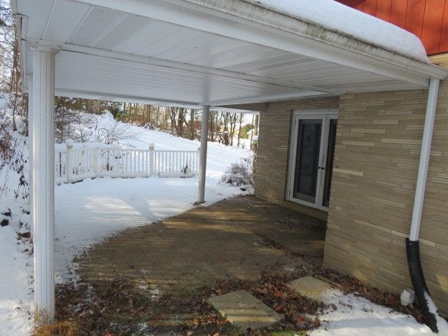 120 Virginia St, Unity Twp, PA 15650