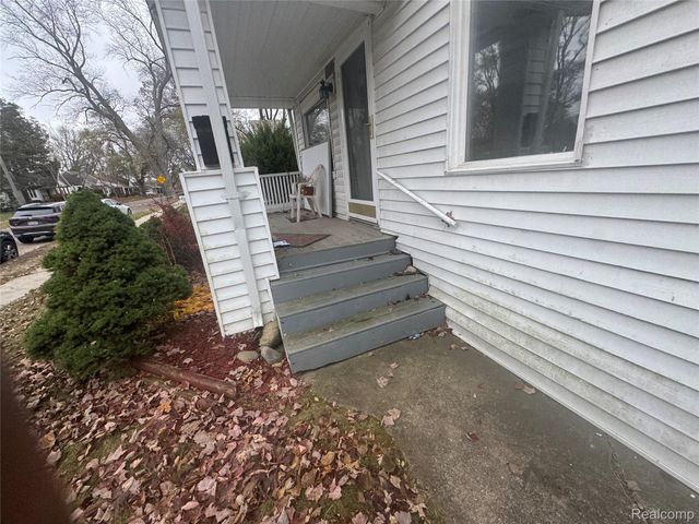 17229 Heyden Street, Detroit, MI 48219