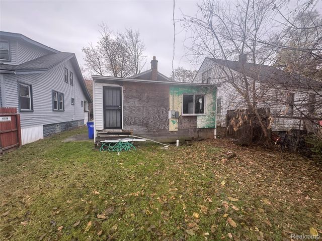 17229 Heyden Street, Detroit, MI 48219