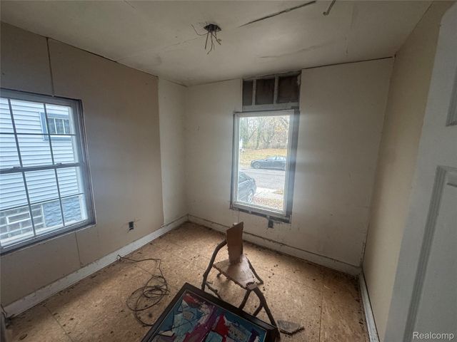 17229 Heyden Street, Detroit, MI 48219