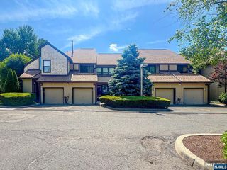 204 River Oaks Drive, Rutherford, NJ 07070