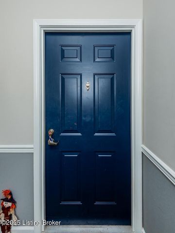 2704 Bradford Commons Dr UNIT 103, Louisville, KY 40299