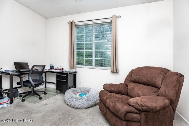 2704 Bradford Commons Dr UNIT 103, Louisville, KY 40299